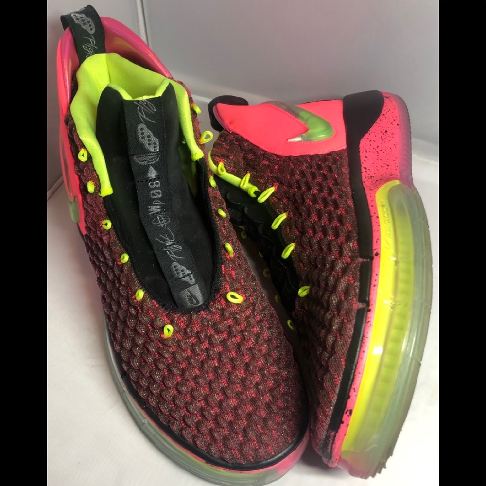 (Sold)Nike Alphadunk Hoverboad Sneakers - Picture 4 of 14